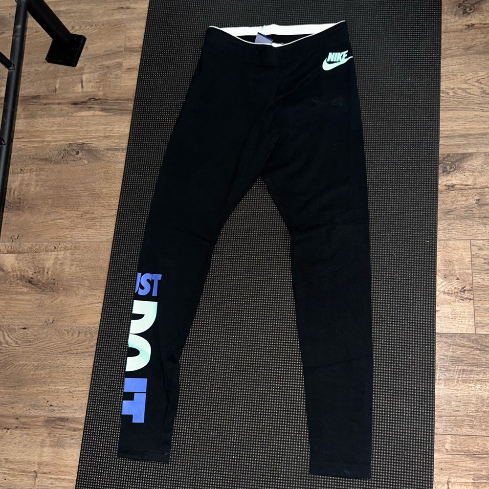 Nike leggings